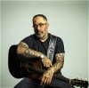 Aaron Lewis