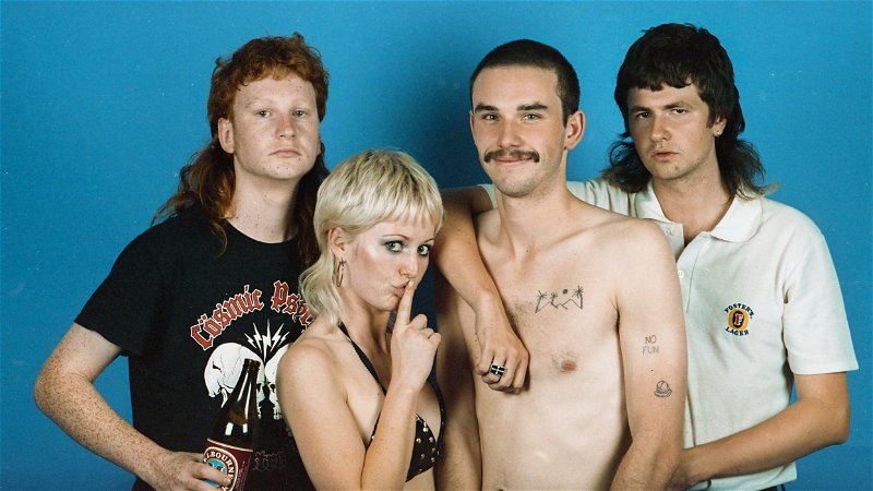 Amyl and The Sniffers