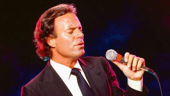 Julio Iglesias