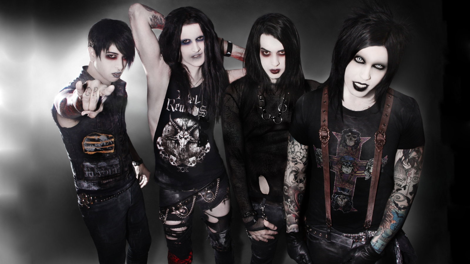 Vampires Everywhere!